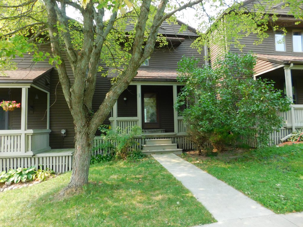 73 Lois Lane, Ithaca