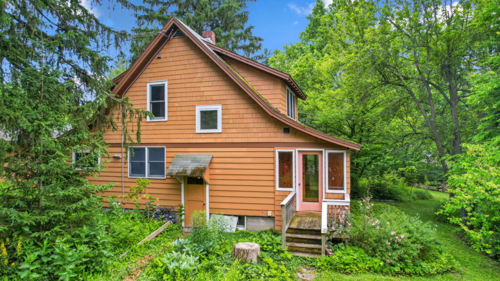 203 Pine Tree front